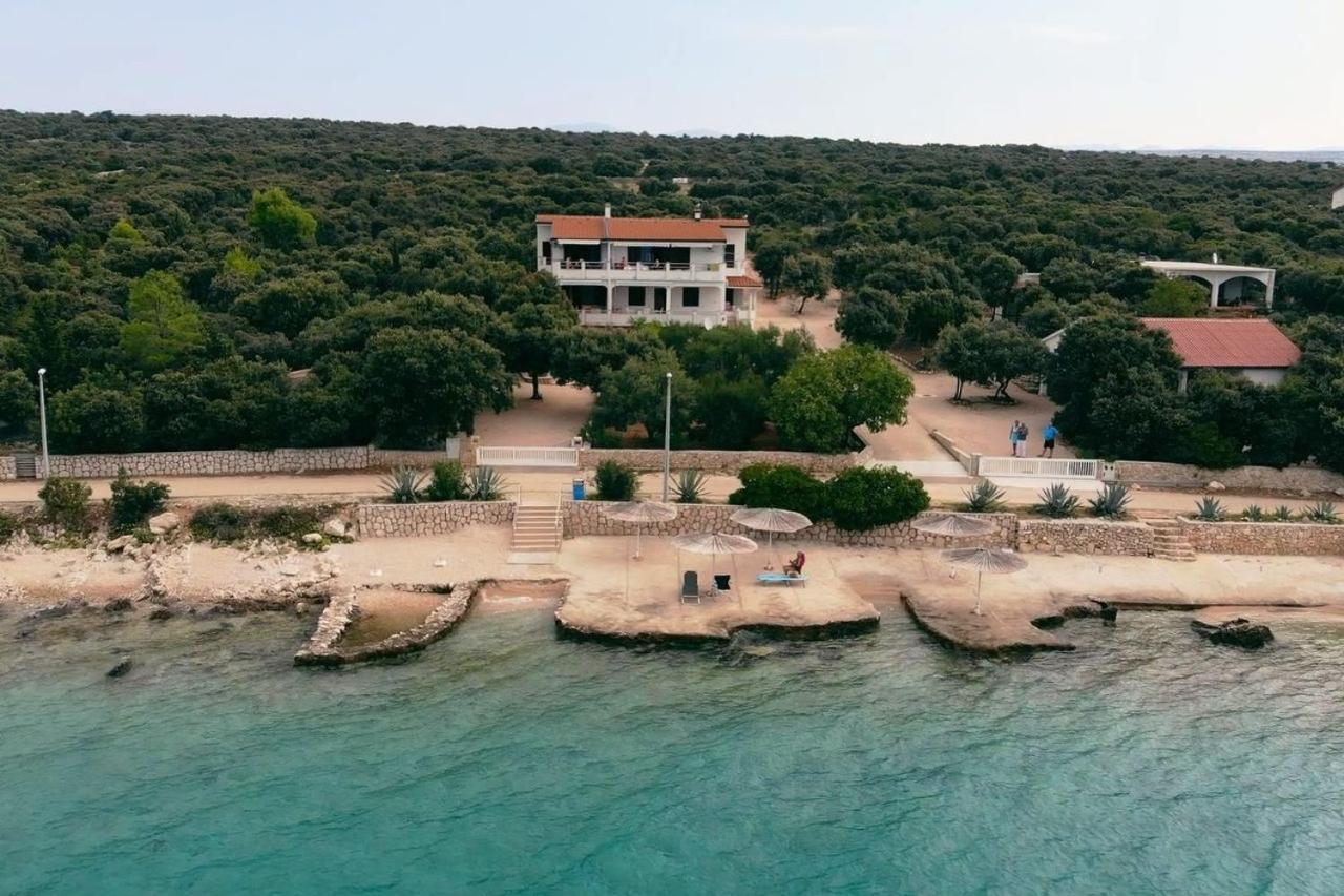 Apartments By The Sea Mandre, Pag - 6284 Kolan Exterior photo