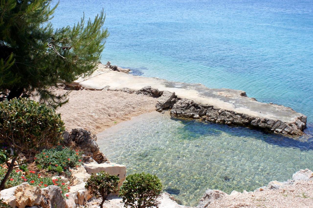 Apartments By The Sea Mandre, Pag - 6284 Kolan Exterior photo